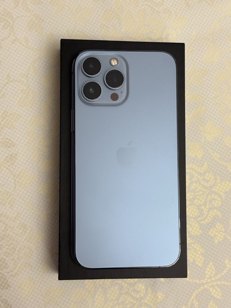 Продам Iphone 16 pro max 256gb