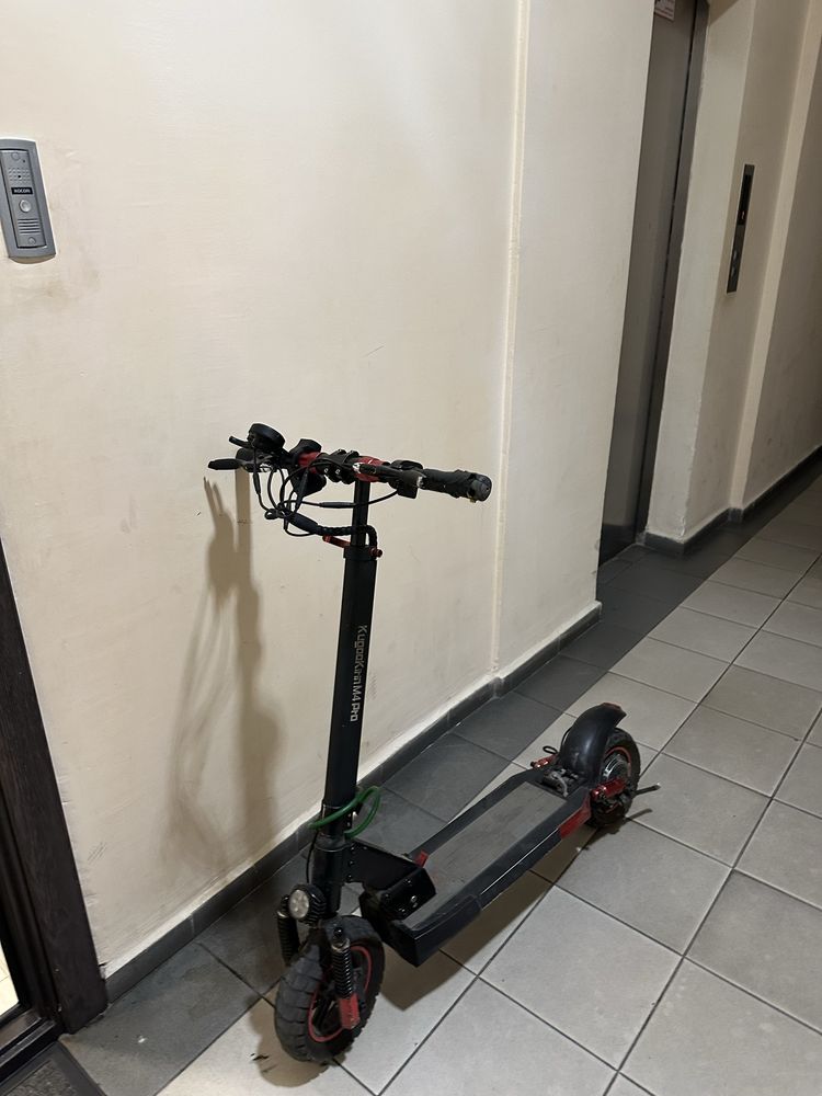 Kugo M4 Pro самокат