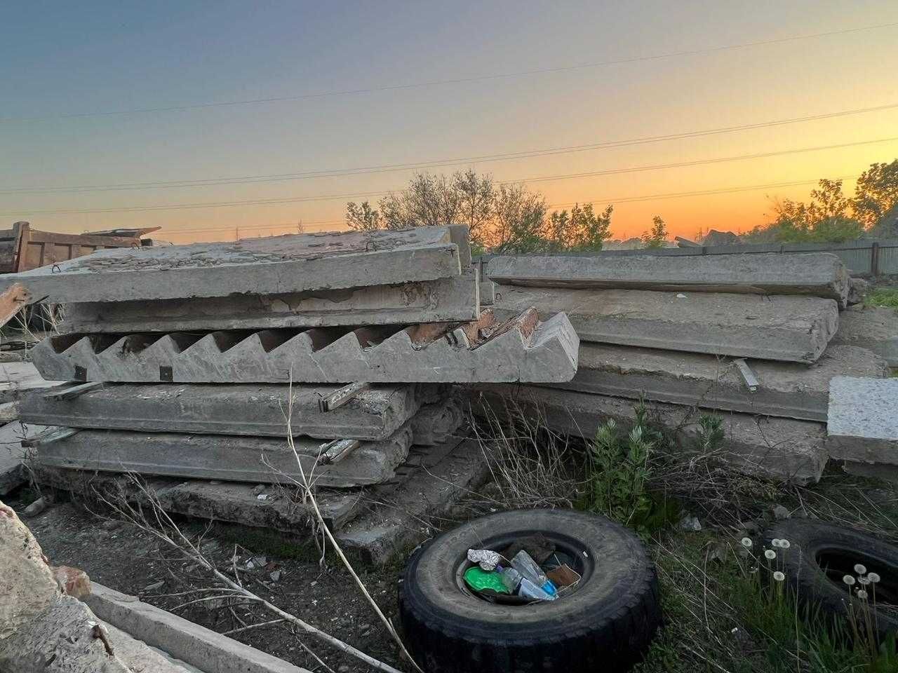 Лестничный марш, бетонные блоки, бетонные перемычки