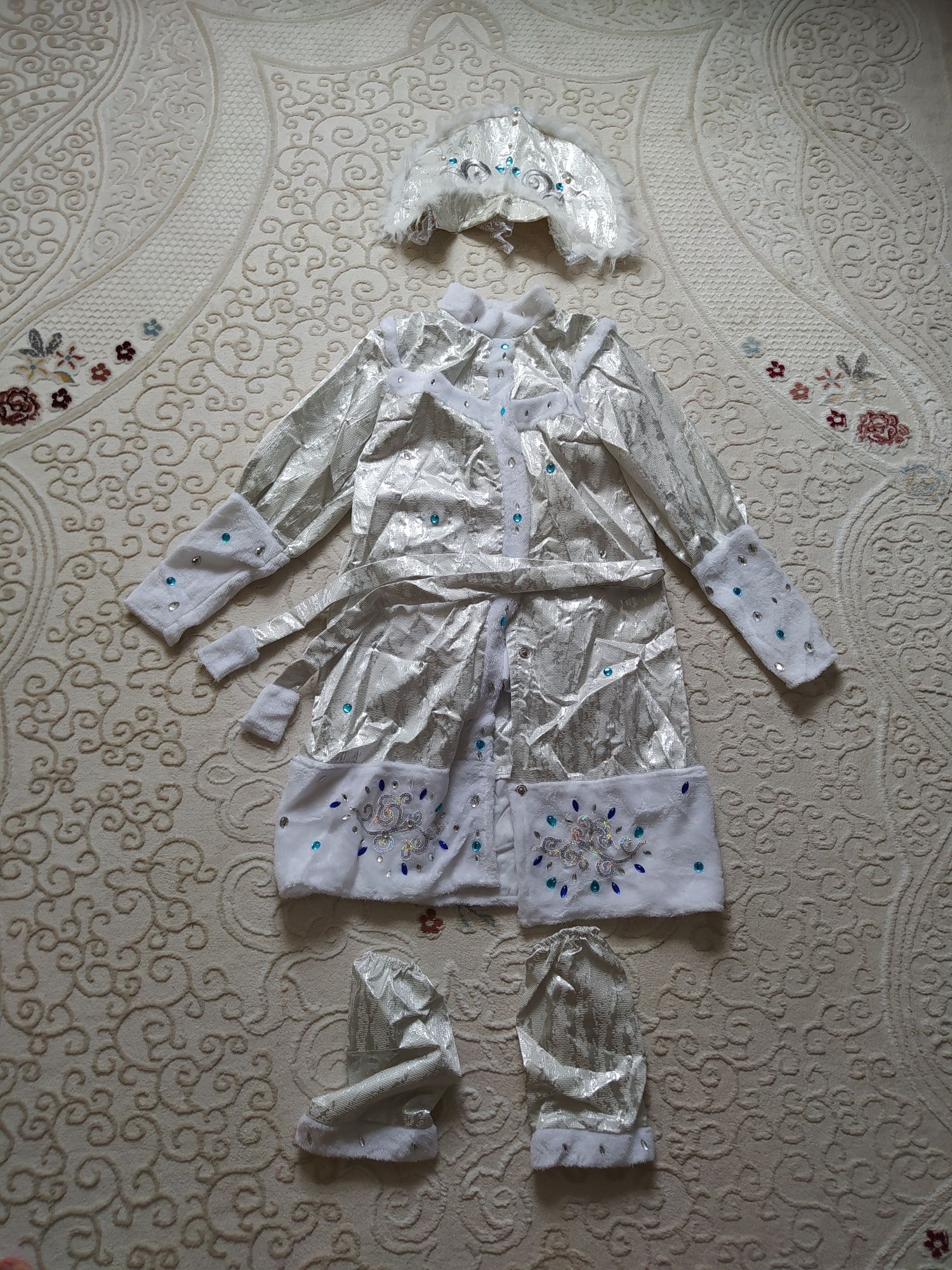 Новогодние костюмы дед мороз и снегурочка
