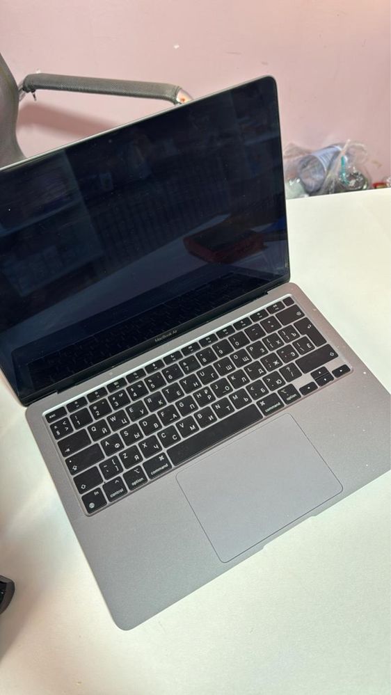 Macbuk Appel M1 2020
