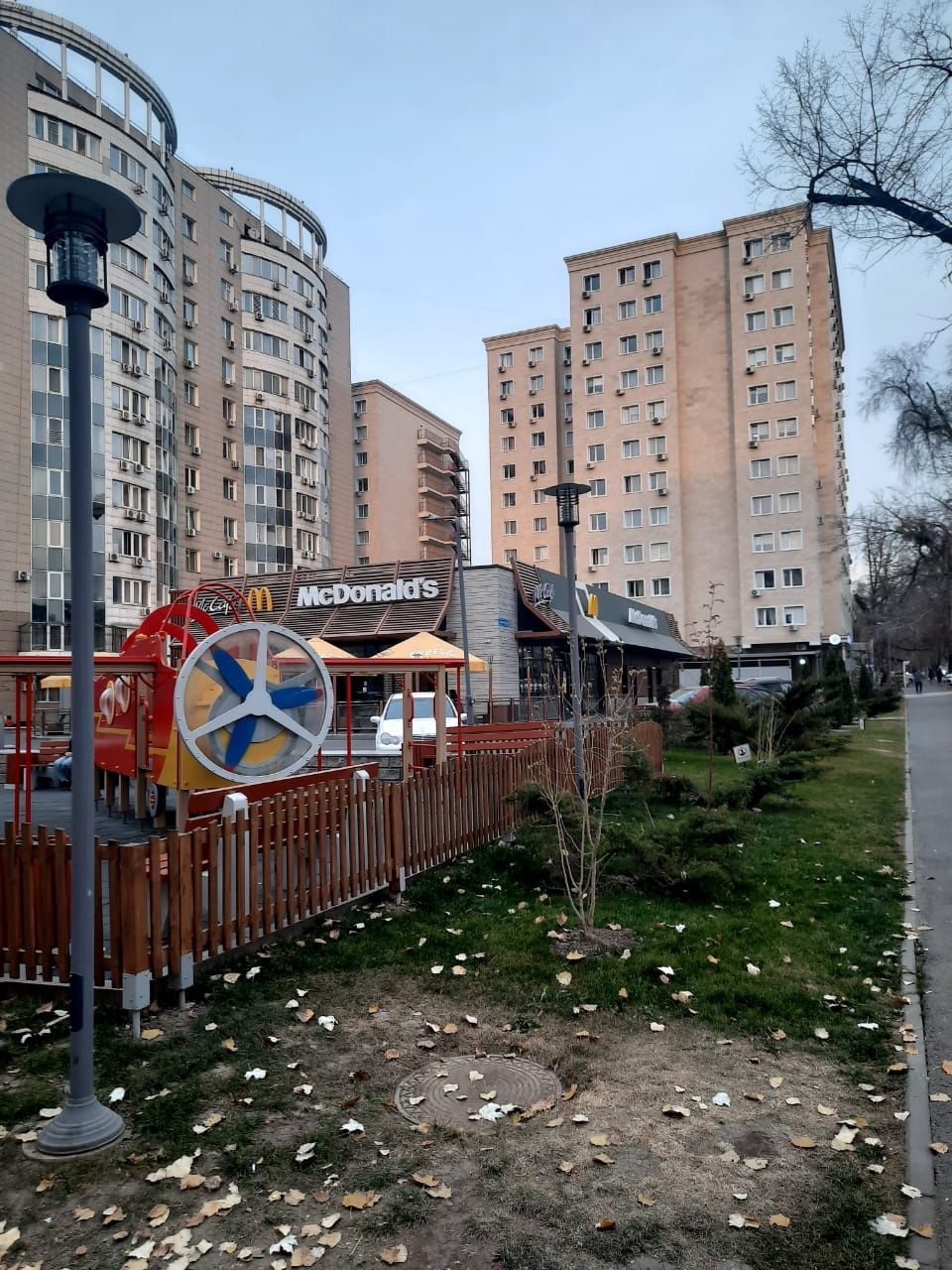 ЖК Молодежный Сейфуллина Шевченко посуточно почасам квартира аренда