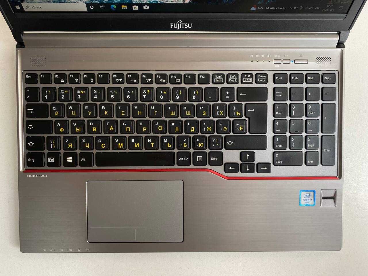 Ноутбук для учебы и работы Fujitsu LifeBook E756 - i7-6500U/8GB/256GB