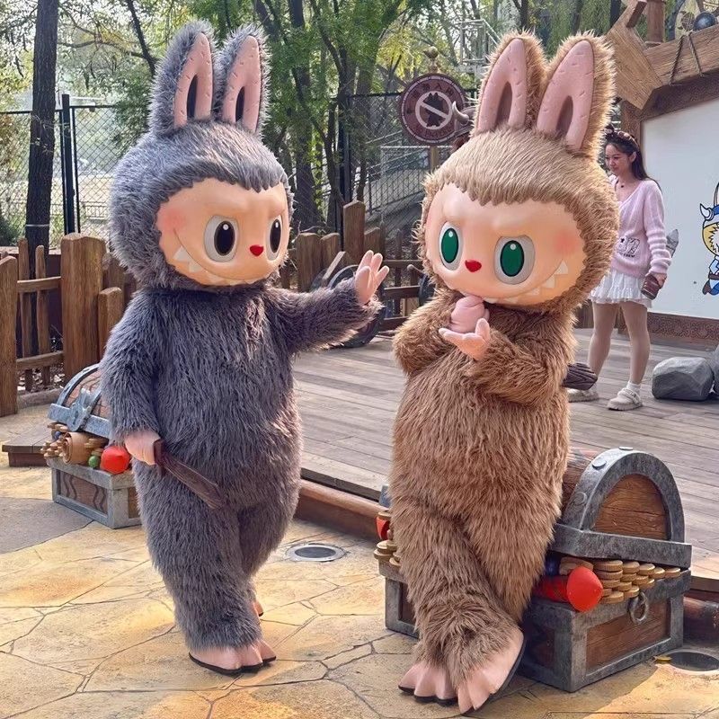 Костюм аниматора Лабубу и другие