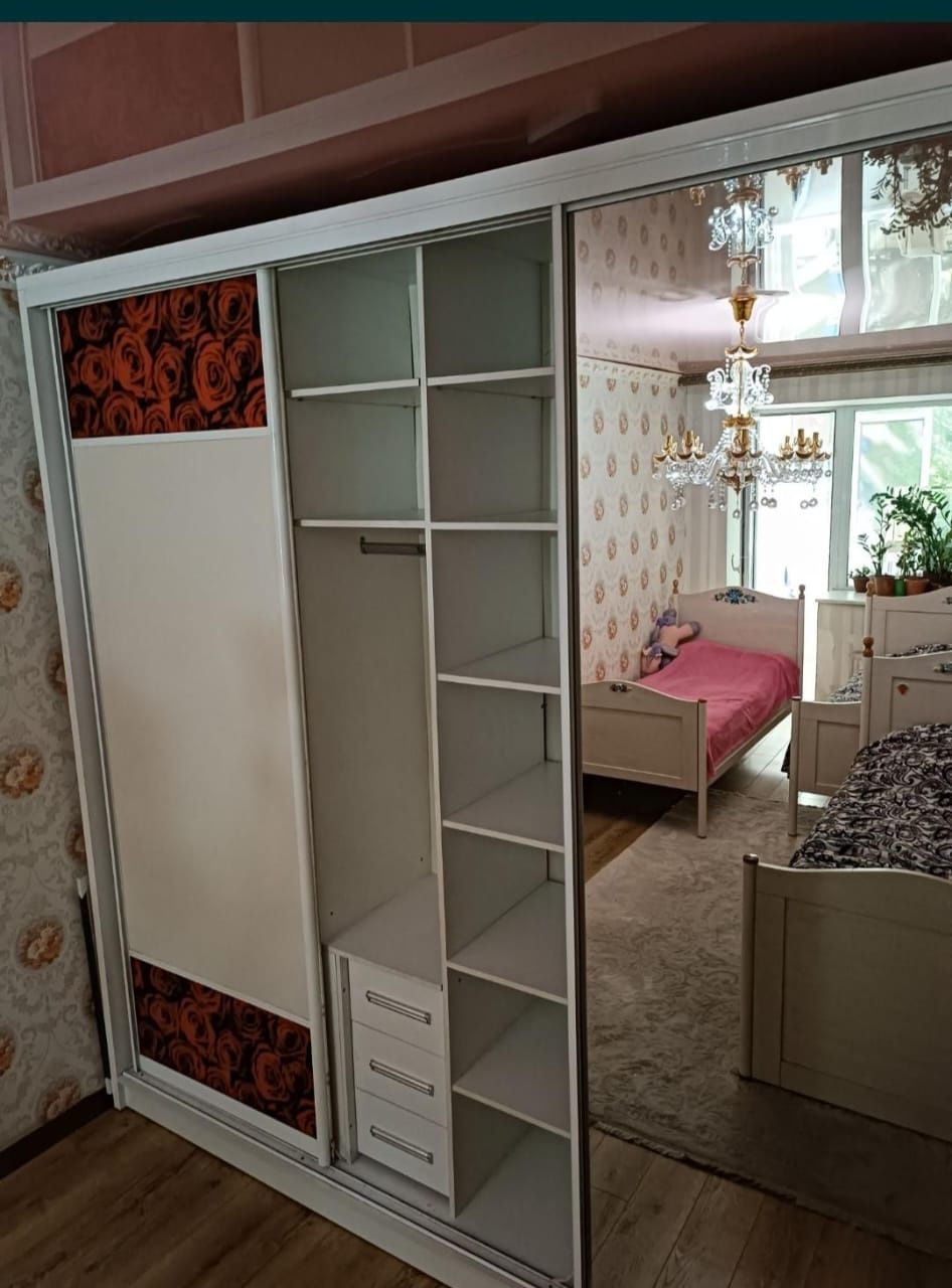 Срочно срочно продам шкаф купе