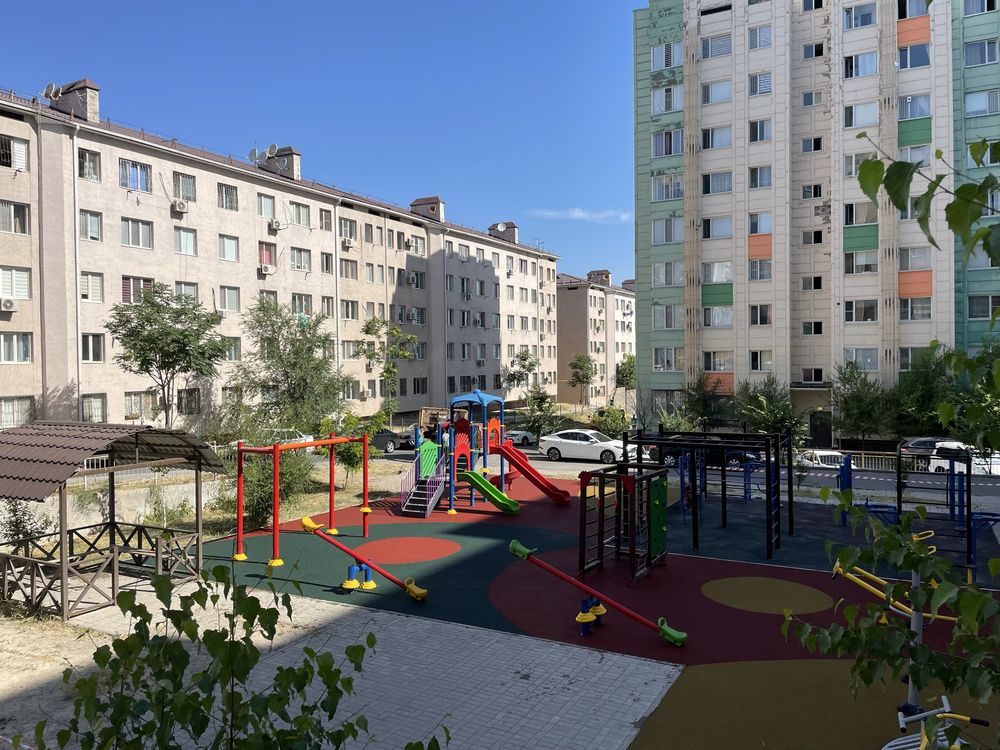 Резиновая покрытия тартан 4500