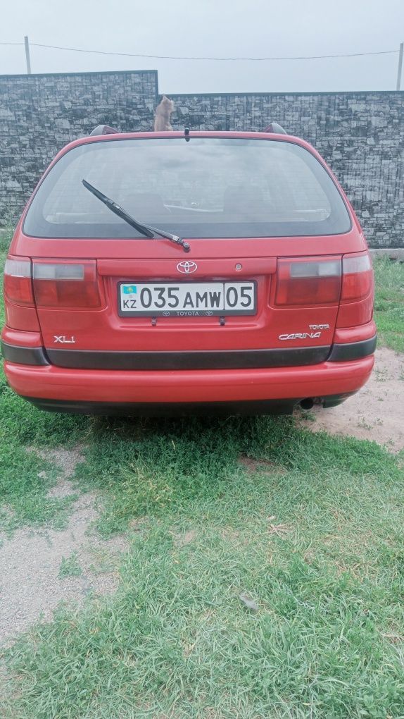 Продам Тойота карина е