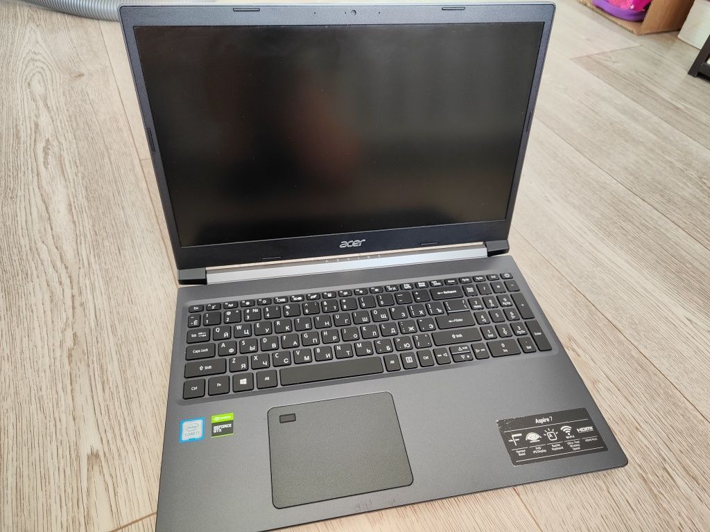 Игровой ноутбук Acer Aspire 7