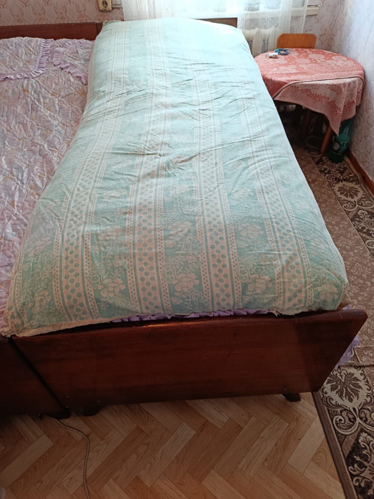 Продам перины и подушки новые