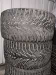 Yokohama зимняя(шипы) 295/35R21