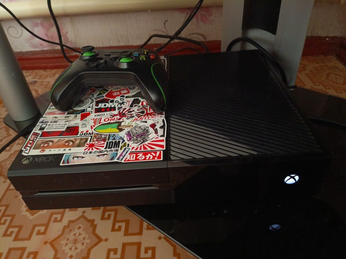 Xbox one fat в хорошем состоянии