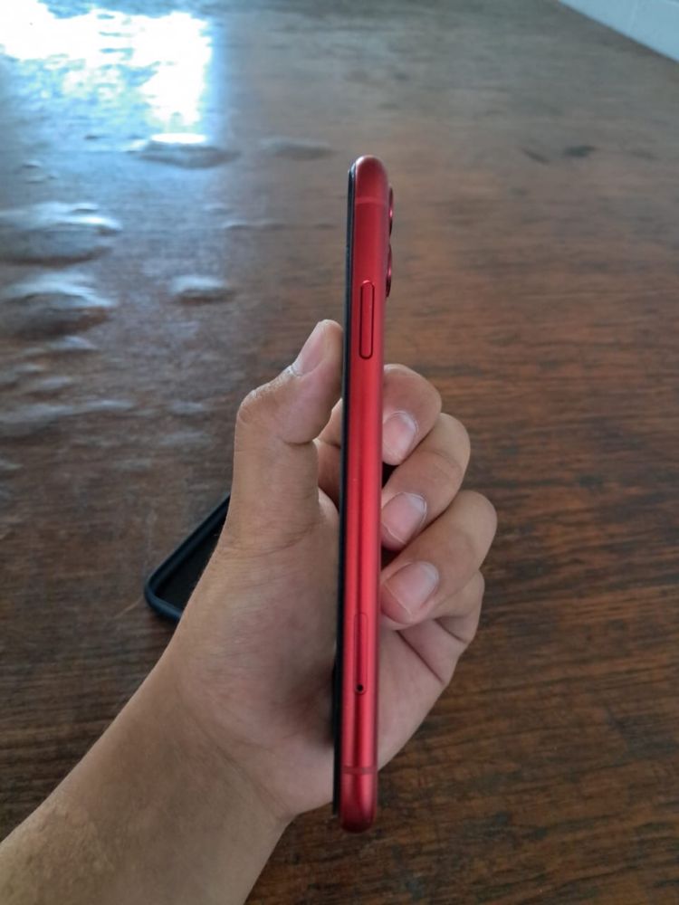 Айфон 11 64гб red