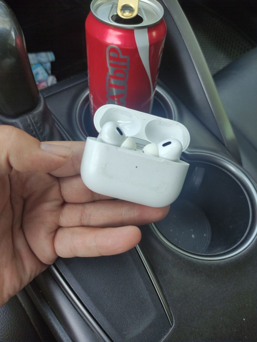 air pods pro 2  в хорошем состоянии