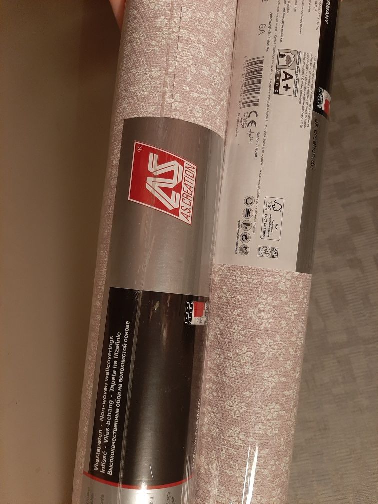 Продам Германские обои 6 шт.