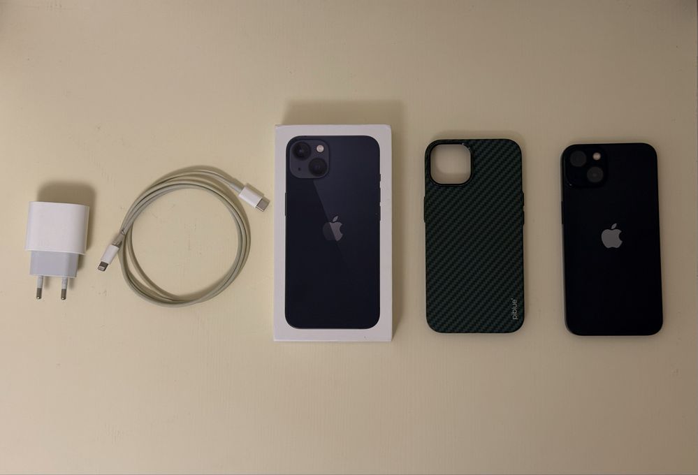 Продам Iphone 13 256 gb