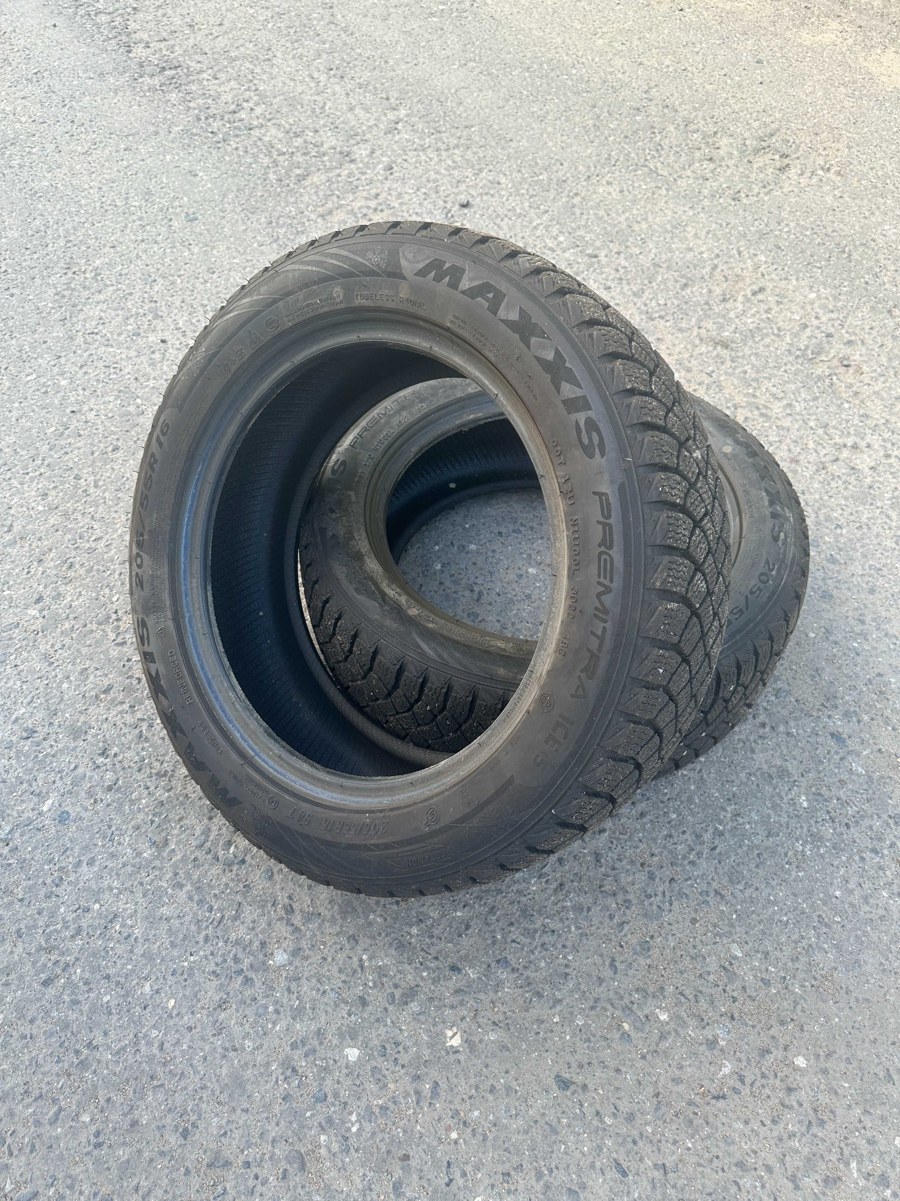 Продам зимние шины Maxxis Premitra Ice 5 Липучка 205/55/16