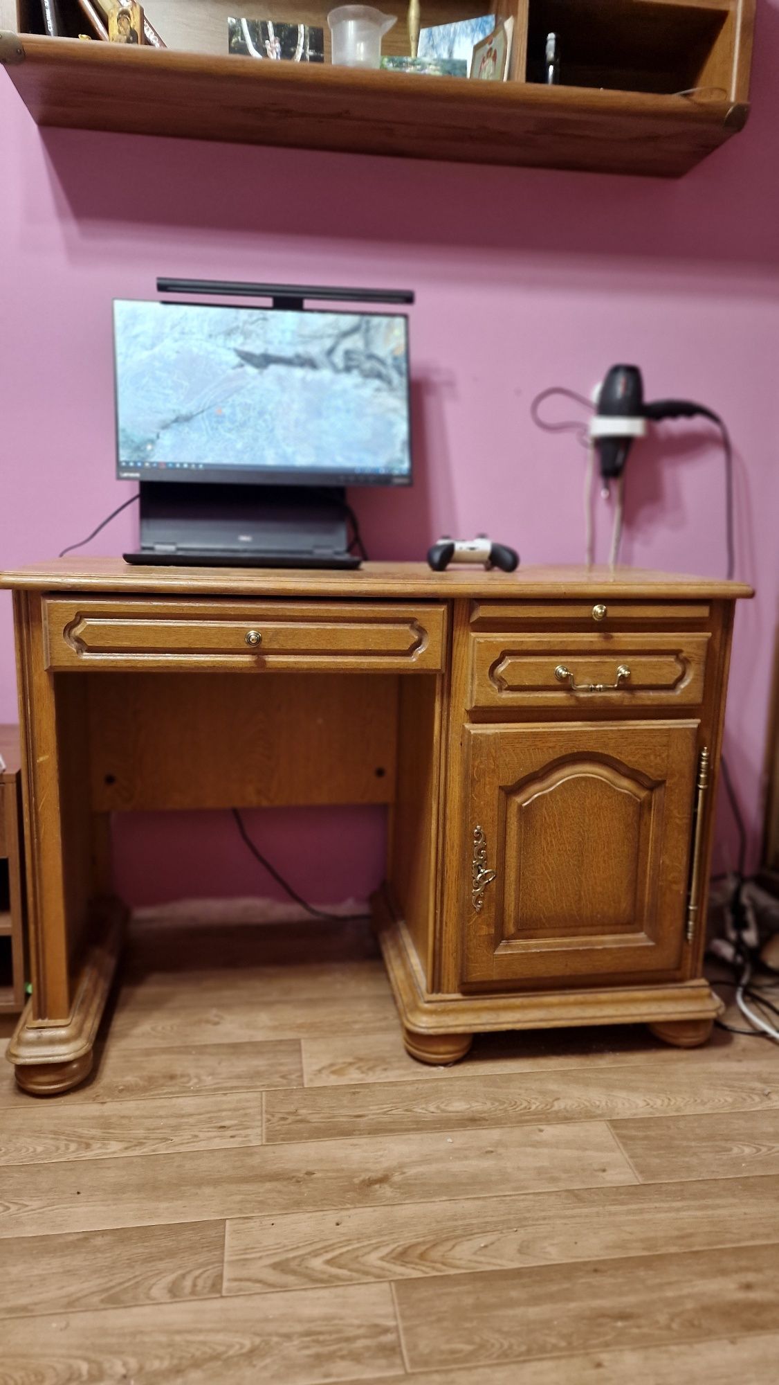 Стол письменный деревянный