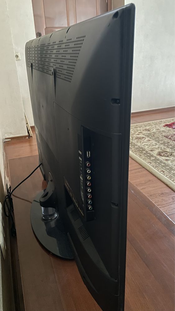Телевизор Hitachi LE42KC05A,в отличном состоянии