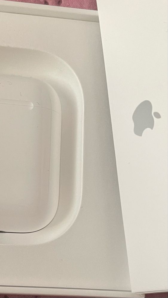 Срочно продаю новый Airpods