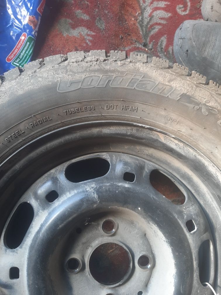Продам колёса на фольцваген