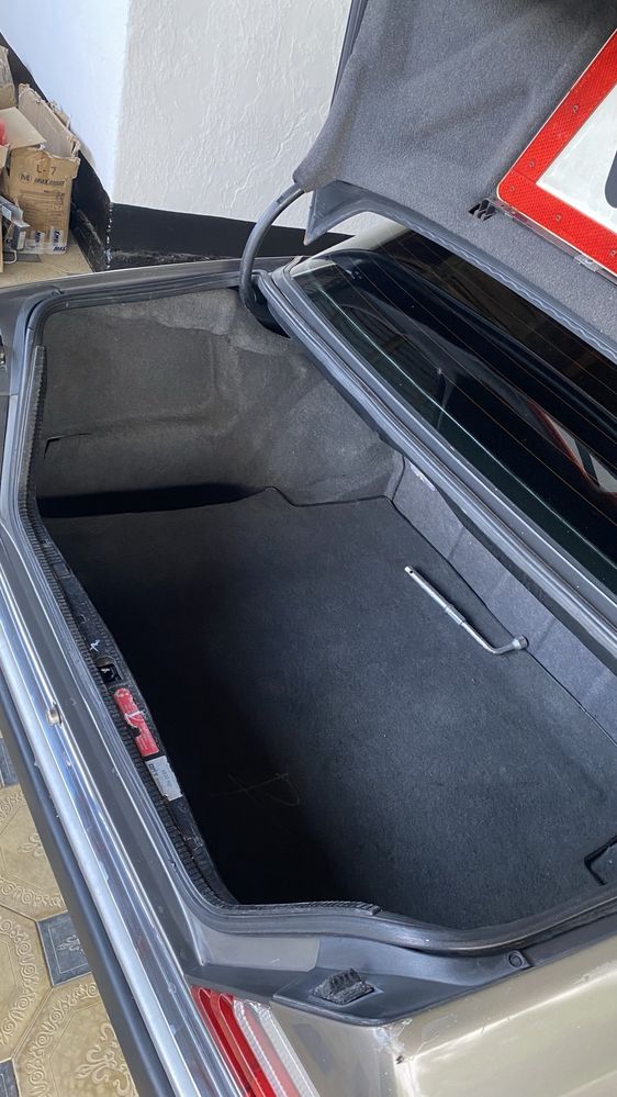 Mercedes W124 230 E