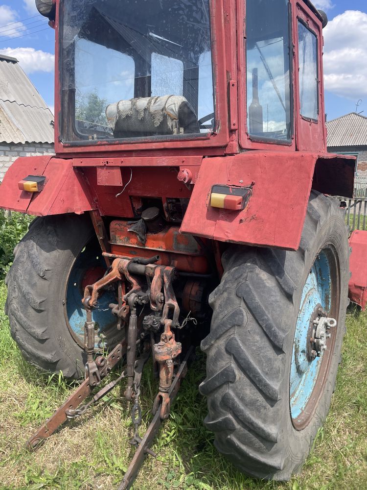 Продам трактор юмз на запчасти целиком