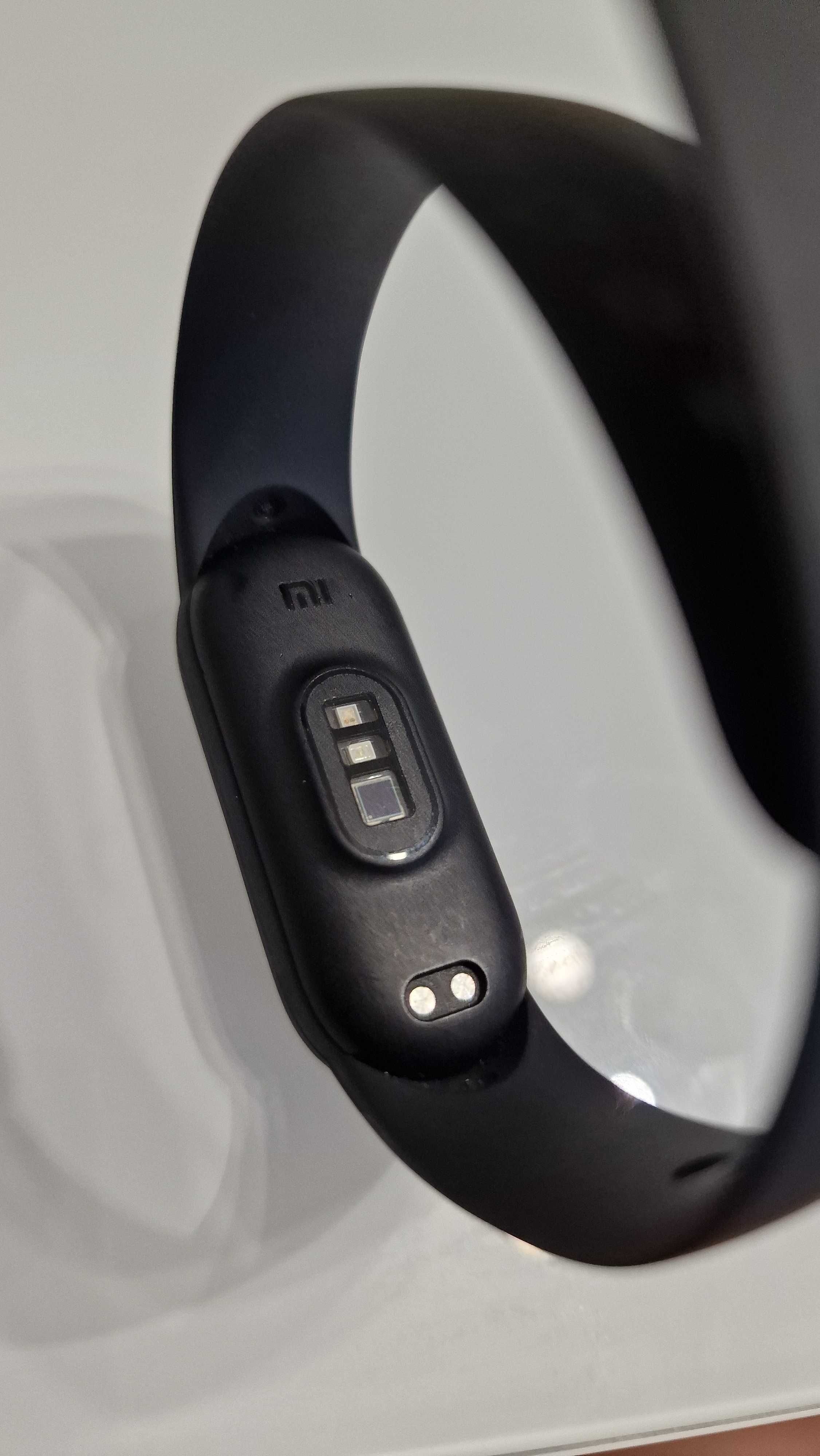Смарт часы Xiaomi smart band 7