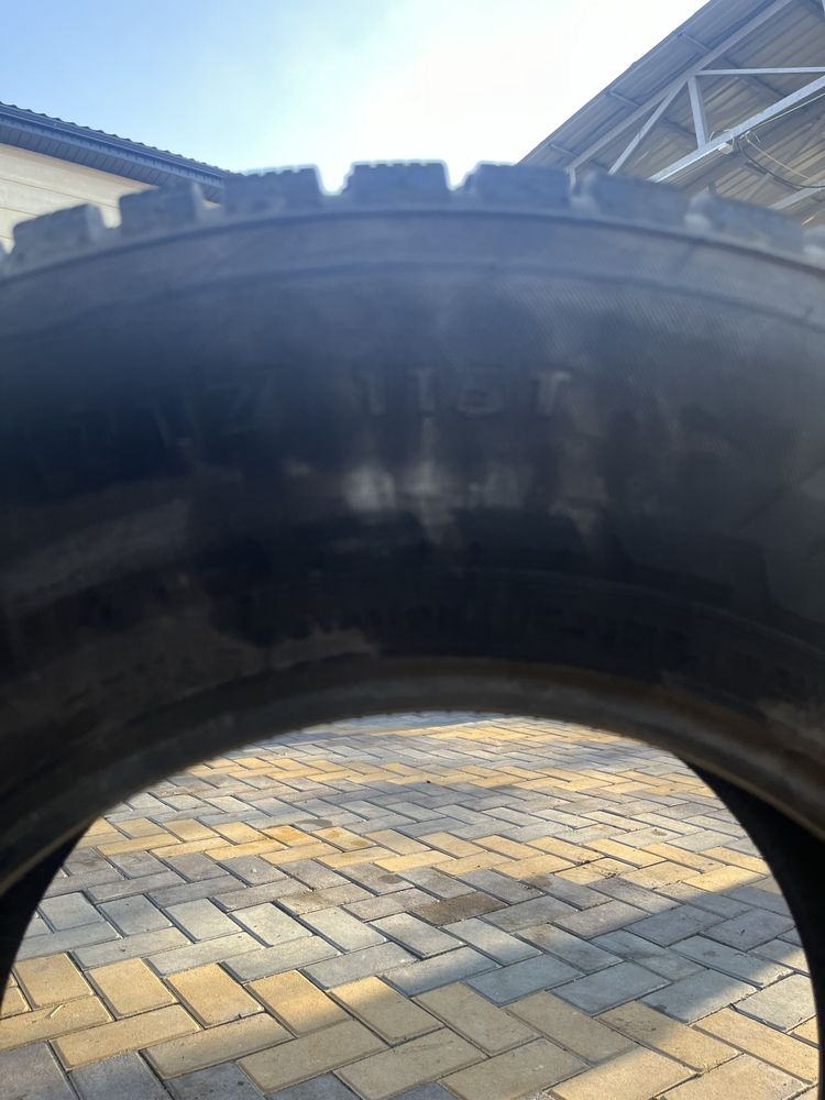 Продам шины от прады 120