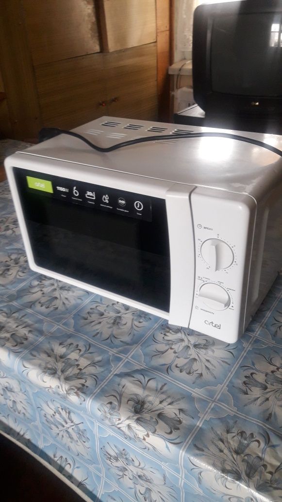 Продам микроволновую печь.