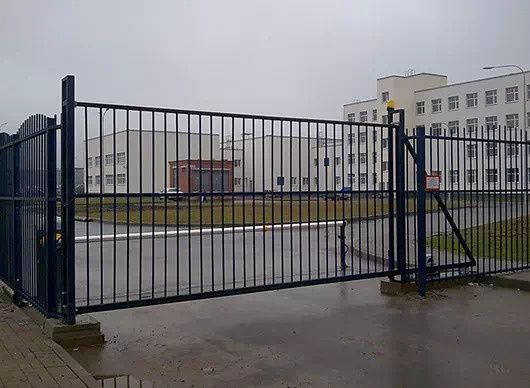 Изготовление и установка откатных ворот под ключ