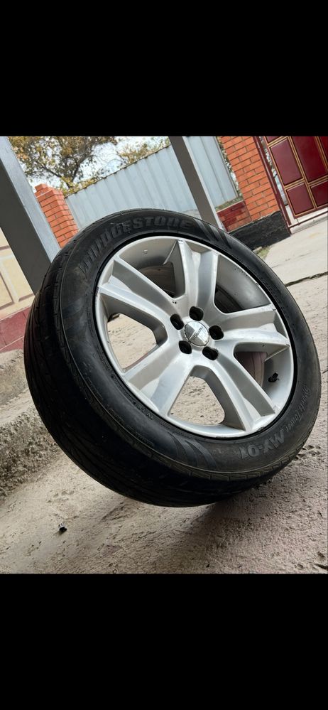 Продам комплект диски+ шины