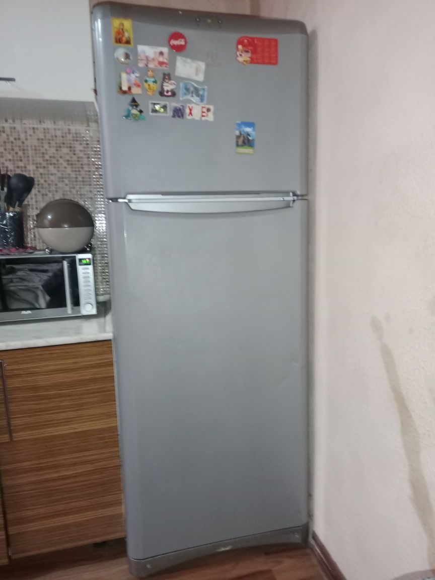 Холодильник Индезит