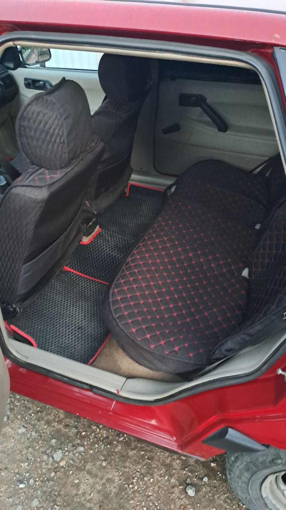 Продам Volkswagen Passat B3 1.8
