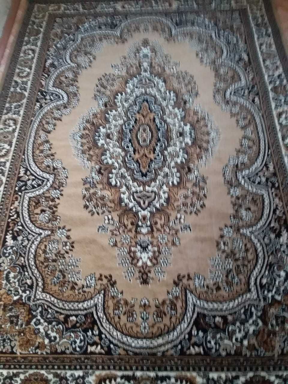 Ковер полушерстяной