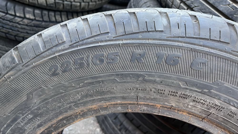 225/65 R16C  1штук