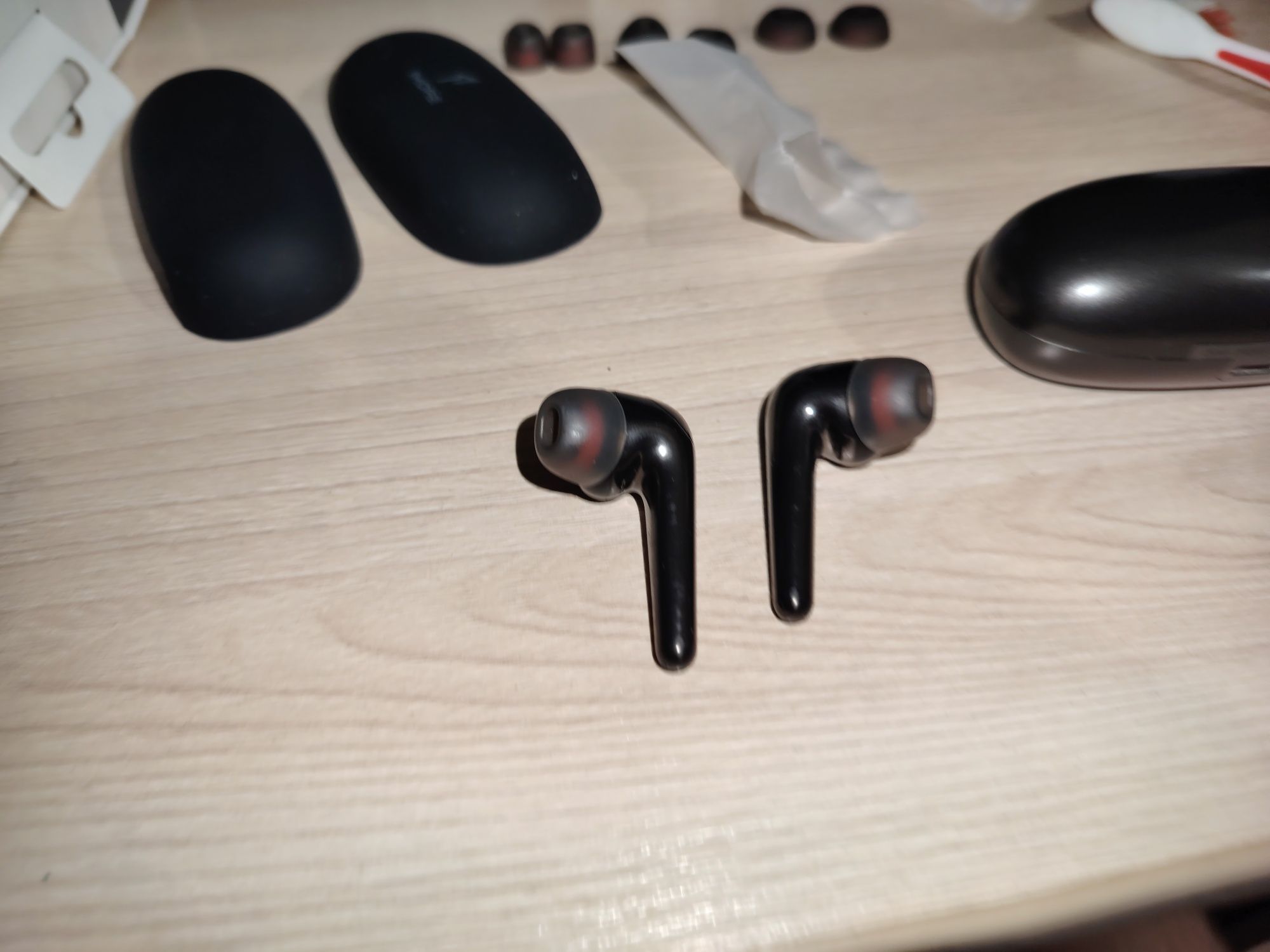 Продам наушники 1more comfobuds pro