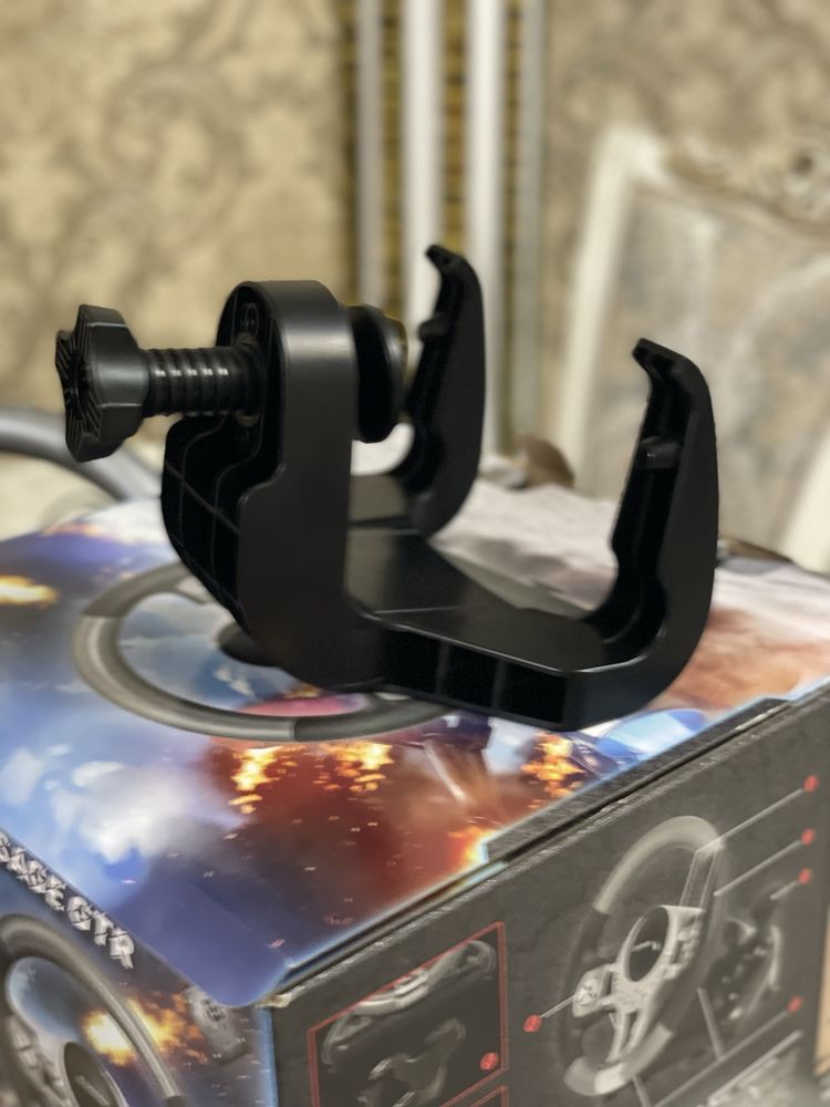 Руль и пидали игровые