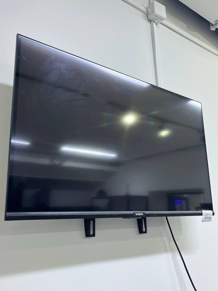 Yasin LED 32G7.
