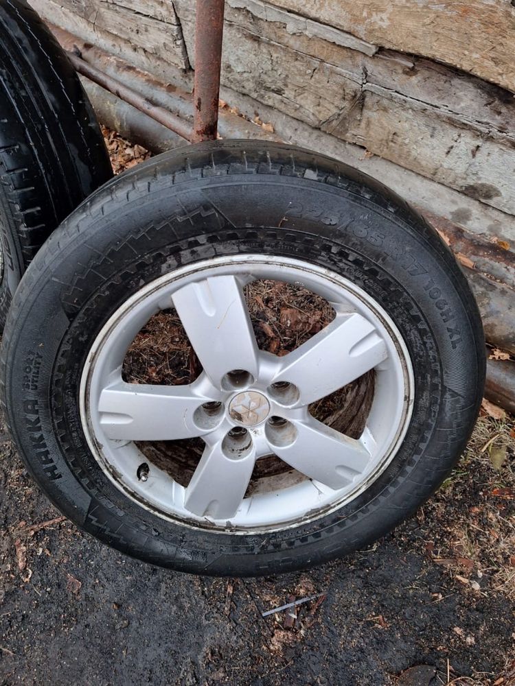 Продам оригинальные диски R17