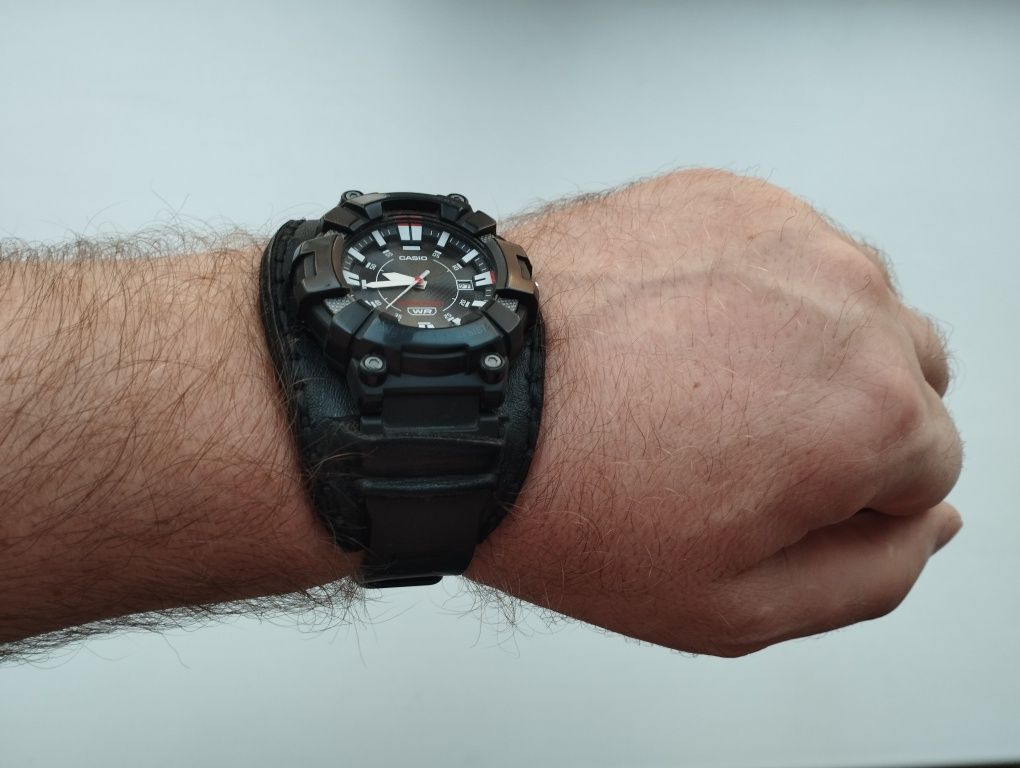 Водонепроницаемые часы Casio с батарейкой на 10 лет