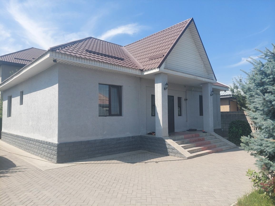 Продаю добротный хороший дом