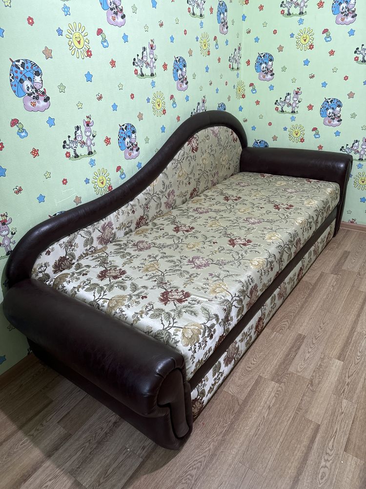 Диван, тахта разборная