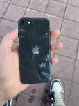 Продам IPhone SE 2020