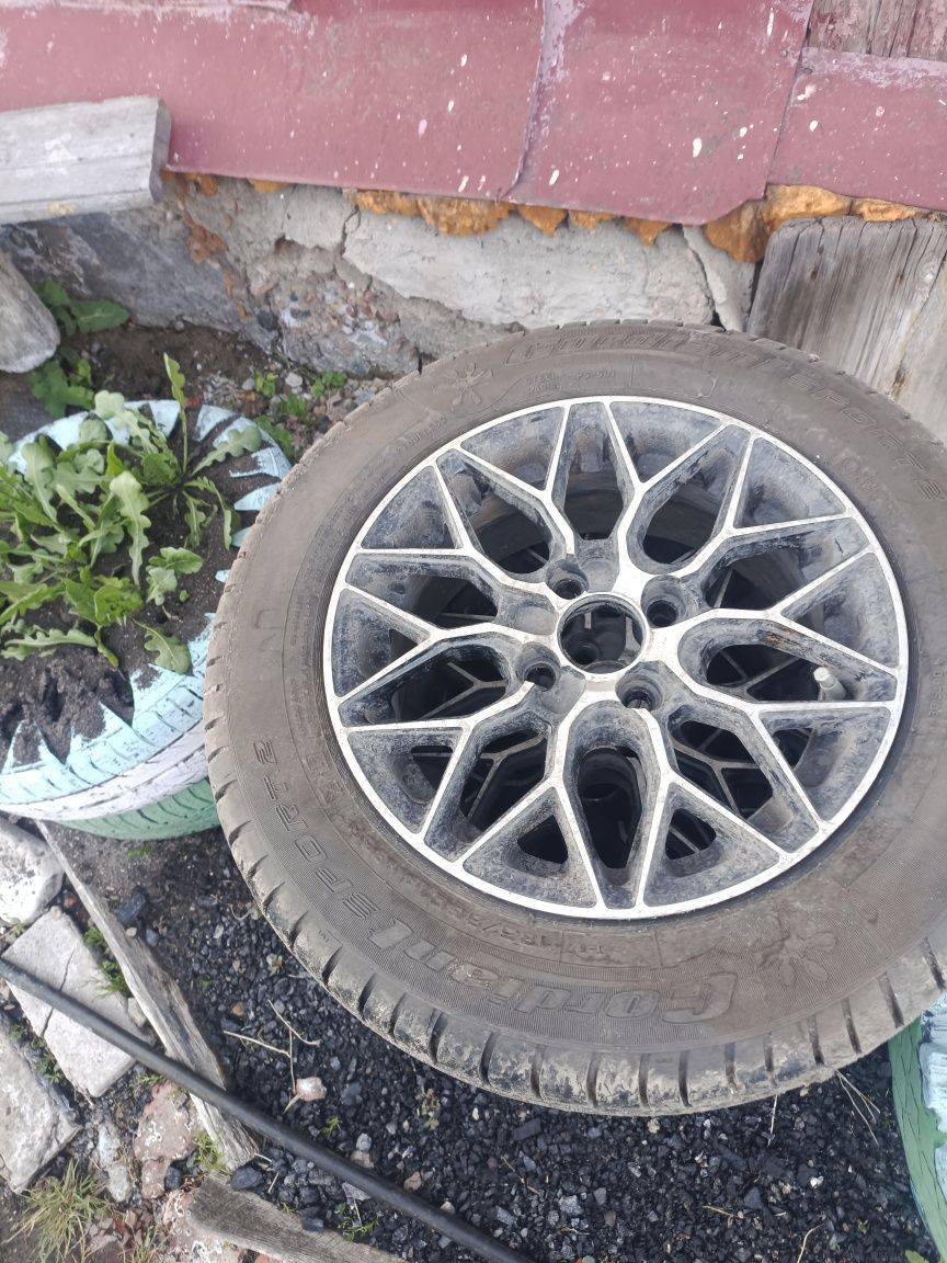 Продам диски с резиной