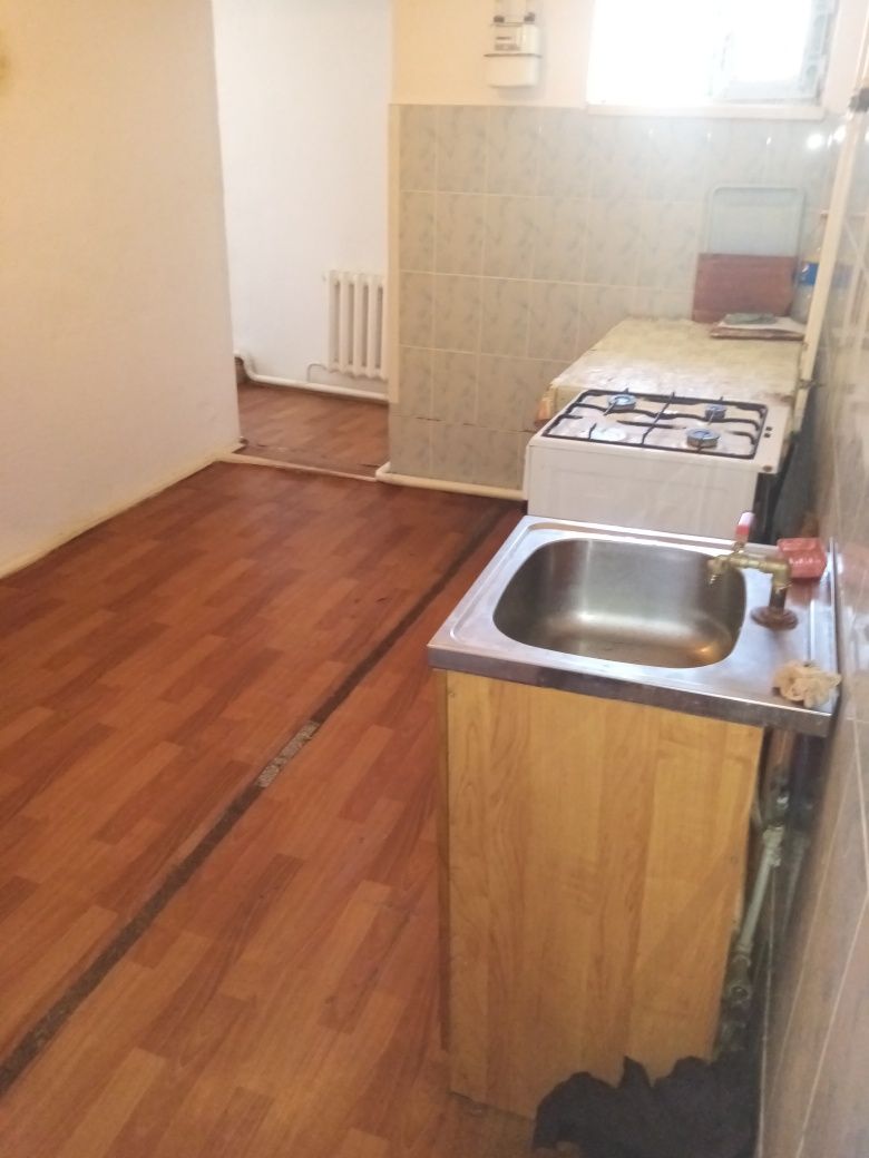 Сдам комнату в районе КОЛХОЗНОГО РЫНКА, В часном секторе