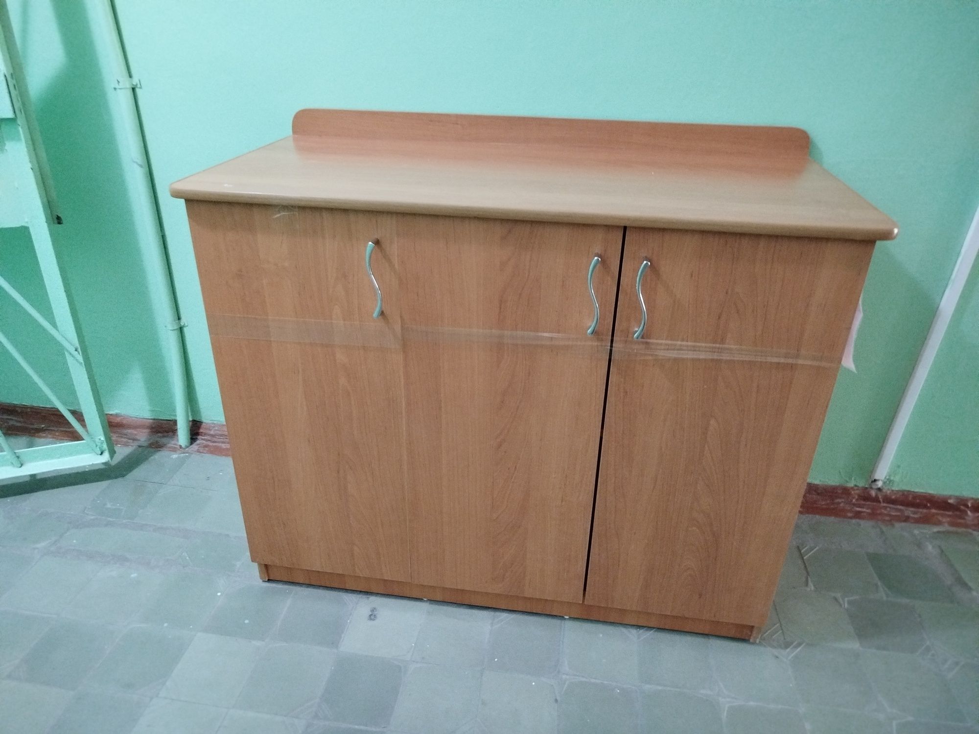 Камод срочно продам состояние отличное самовывоз
