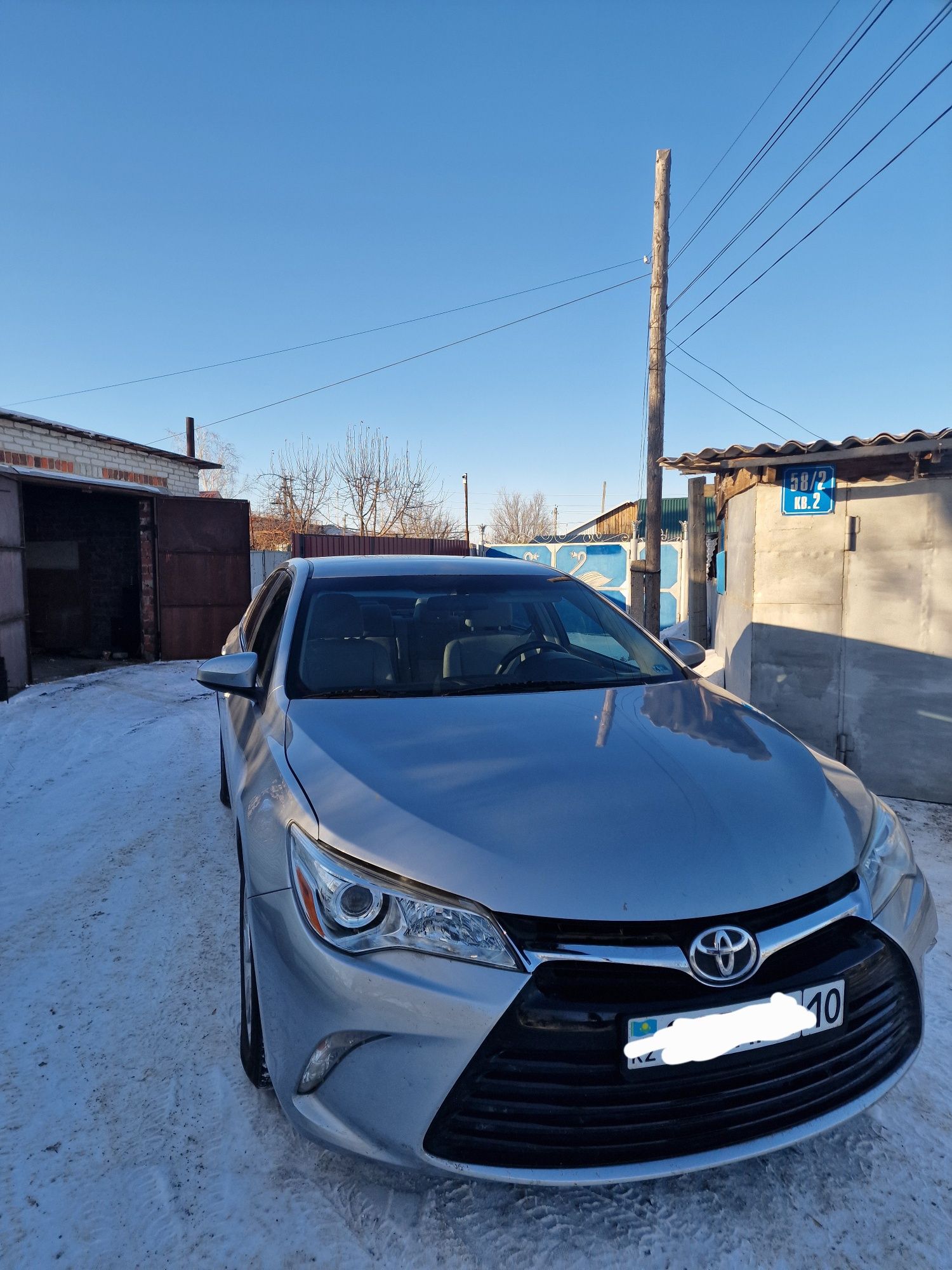 Машина Toyota Camry 55