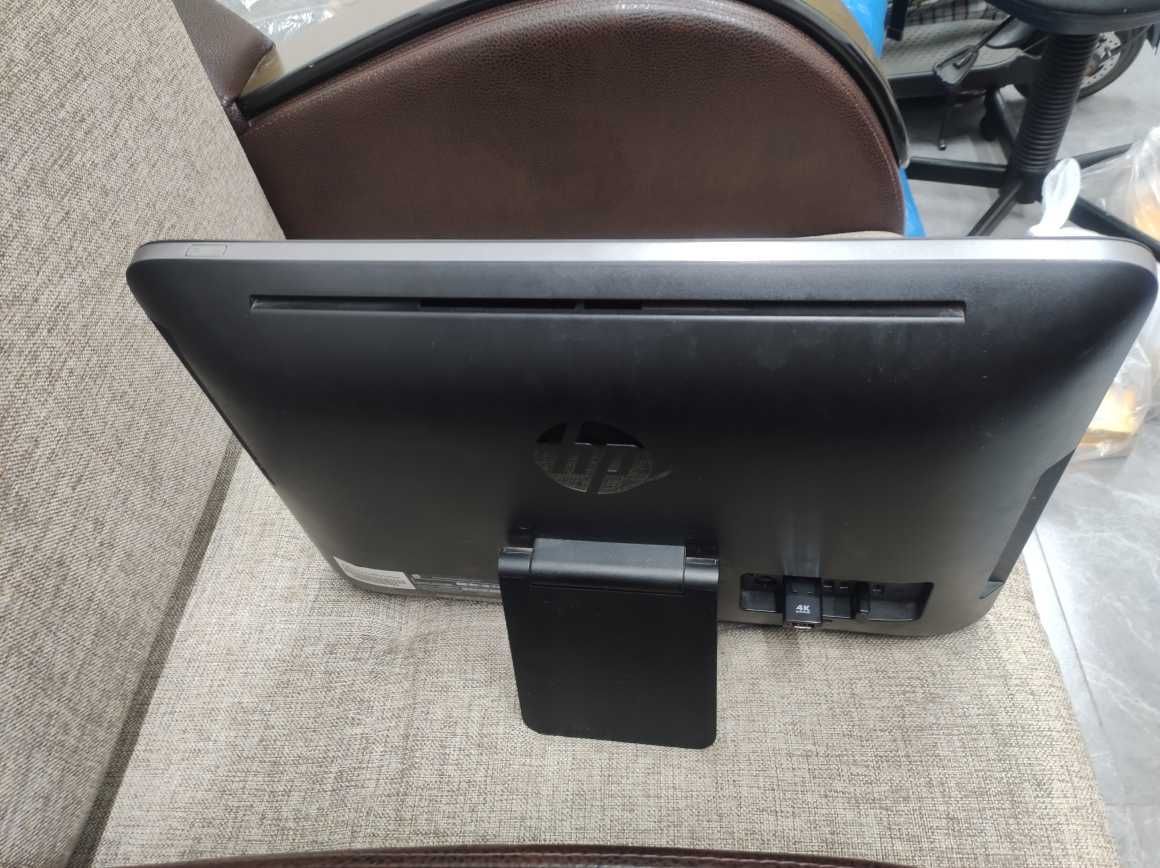 моноблок HP Core i3