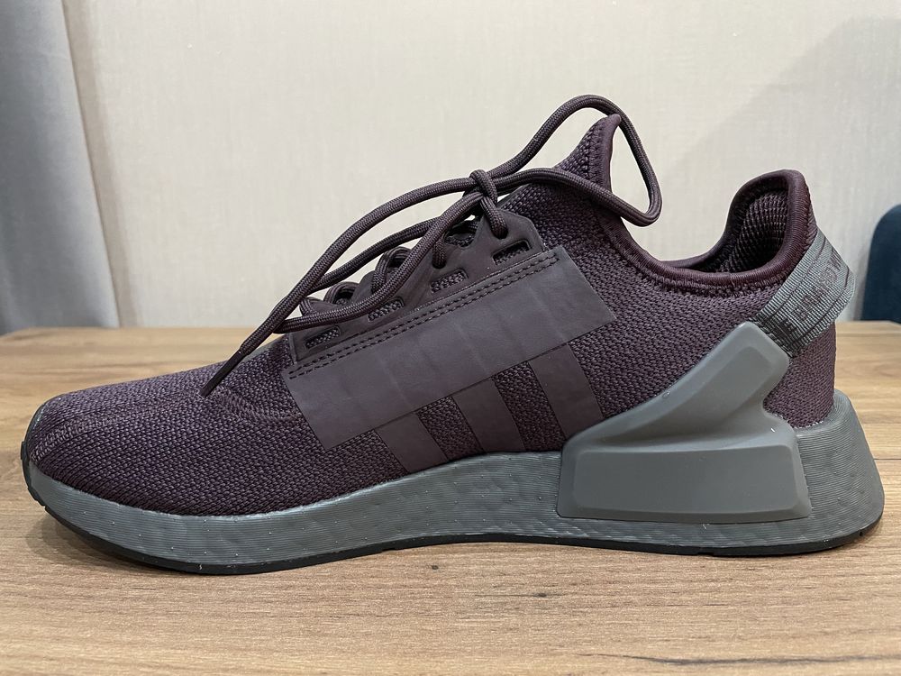 Мужские кроссовки Adidas NMD R1 v2 оригинал