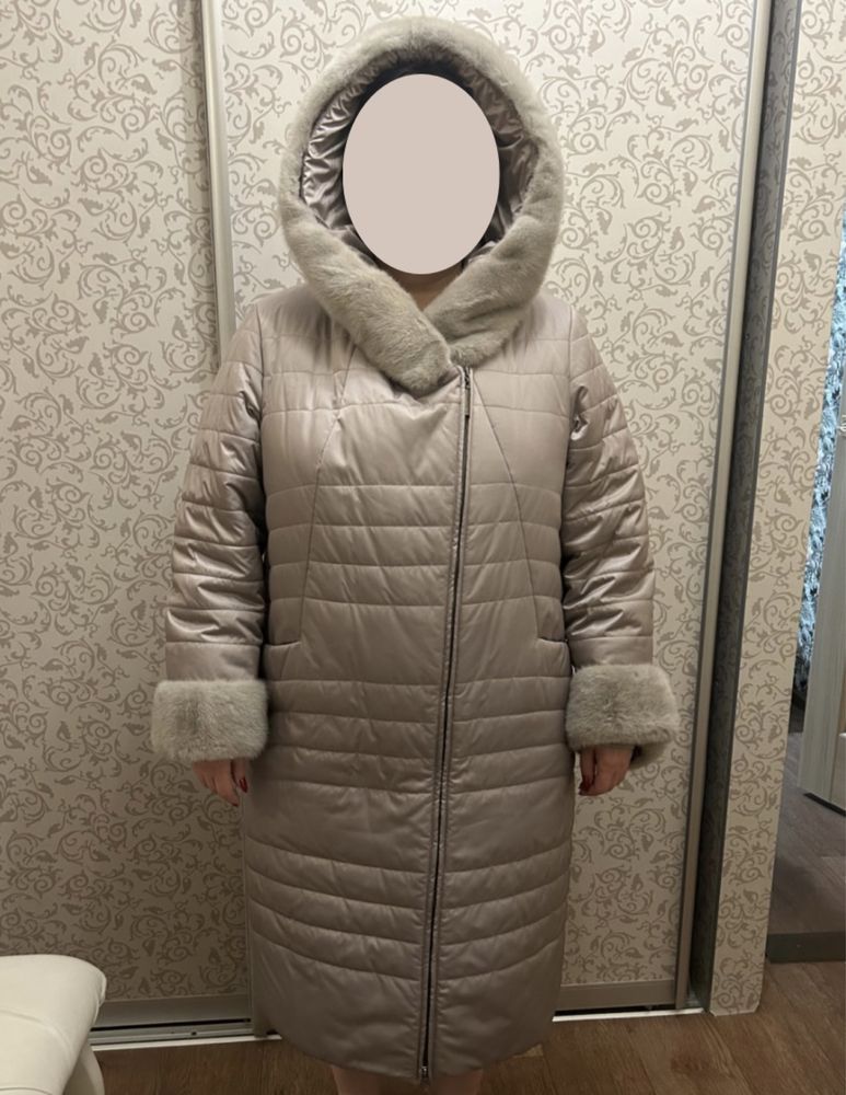 Зимний пуховик с натуральным мехом